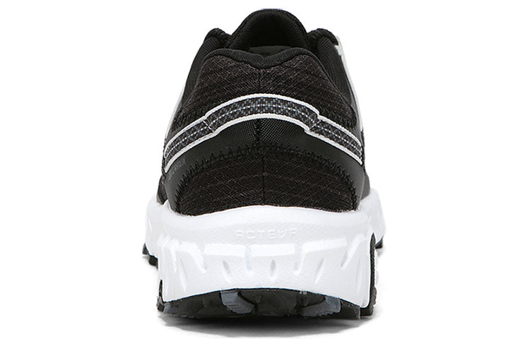New Balance 410 Black/White MT410RB6
