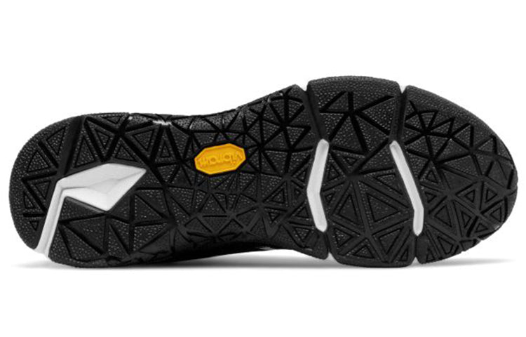 (WMNS) New Balance Minimus 40v Black/White WX40BW