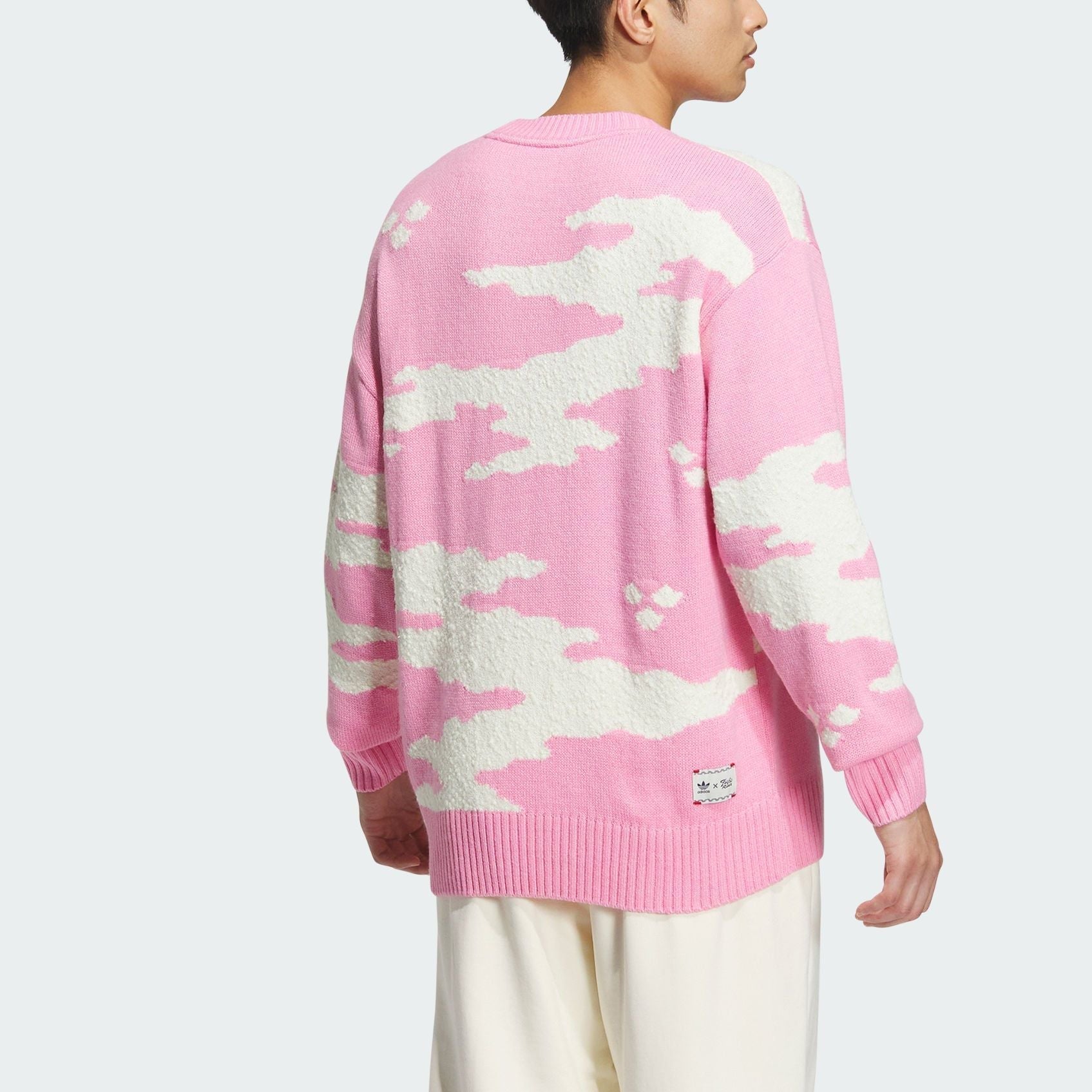 adidas Originals Sweater Asia Sizing 'Pink White' JE9188