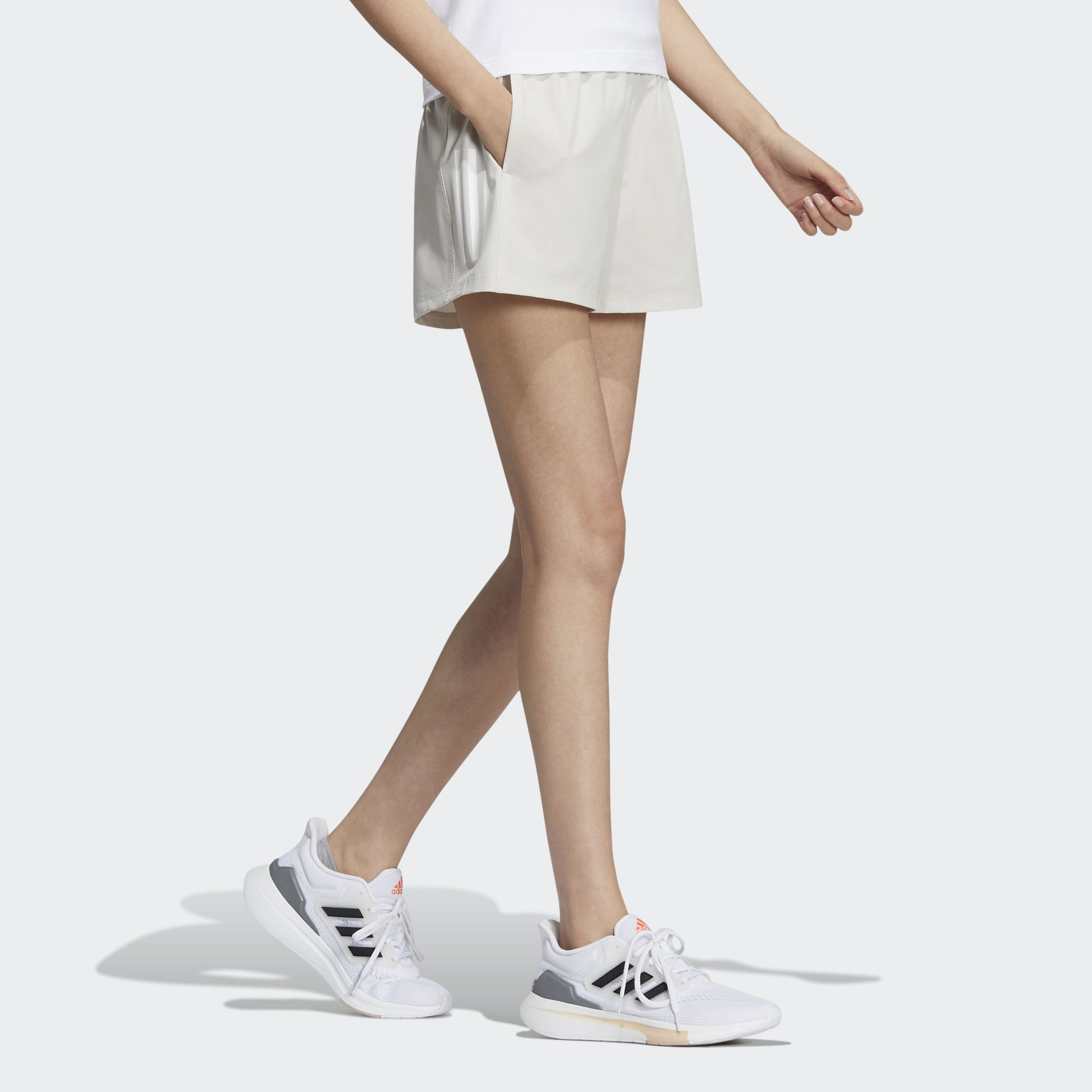 (WMNS) adidas Met Shir Shorts Asia Sizing 'White' HF2468