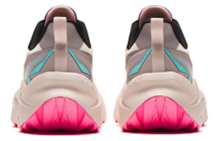 (WMNS) ANTA Running Shoes 'White Brown Pink' 122415536-3