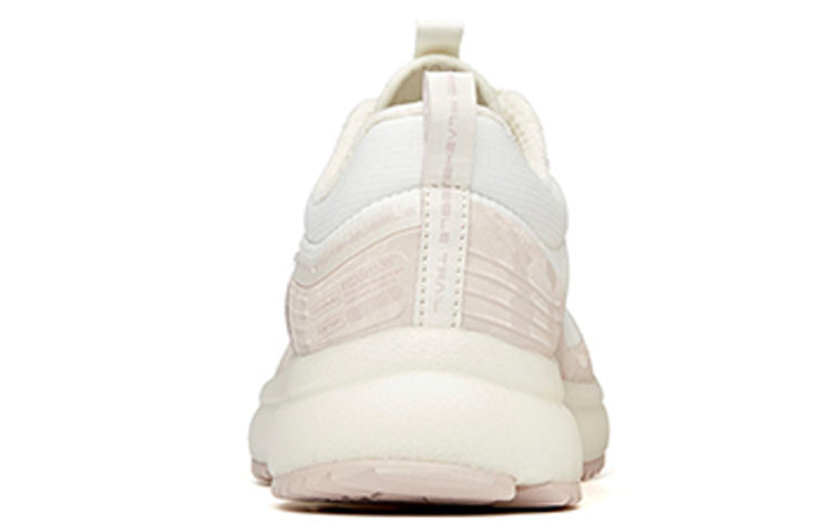 (WMNS) ANTA Running Series Sneakers Trail 'White Grey' 122045520-4