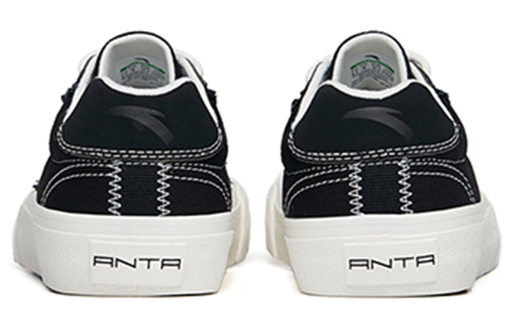 (WMNS) ANTA Life Series Sneakers Canvas 'Black White' 122228077S-2