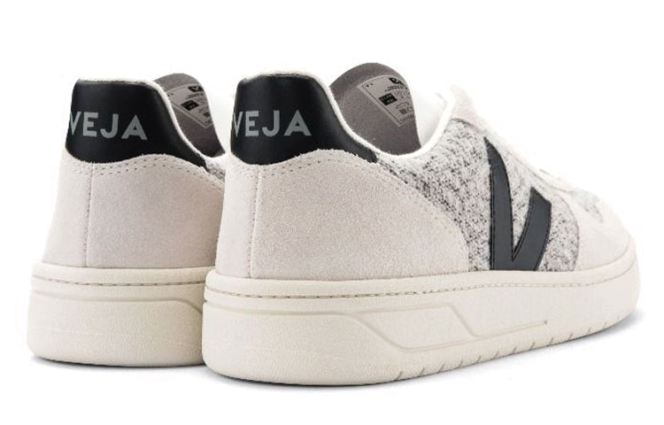 Veja V-10 'Flannel Snow Black' VX041439