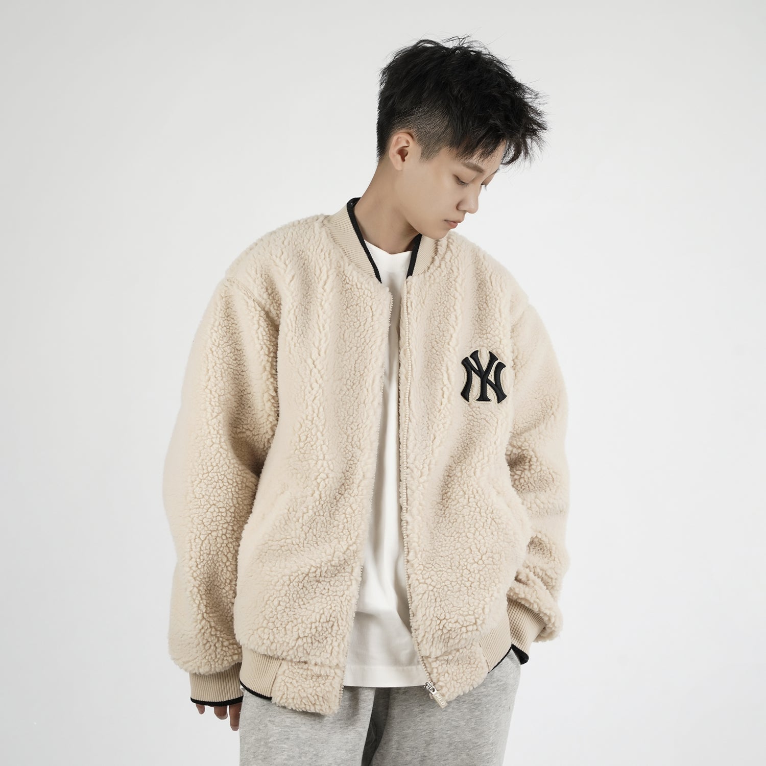 MLB New York Yankees Lambs Wool Jacket Unisex Beige 31JPF1061-50B