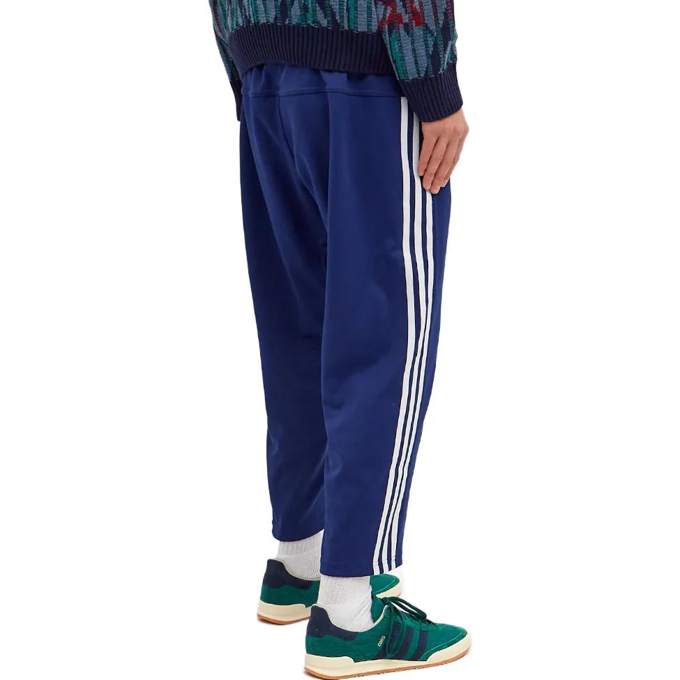 adidas originals Logo H09120