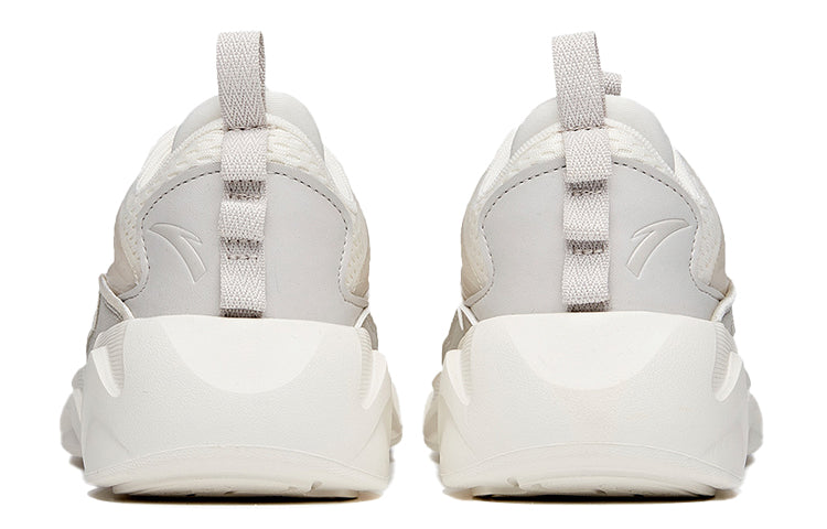 (WMNS) ANTA Life Series Sneakers 'White Grey' 122118840-1
