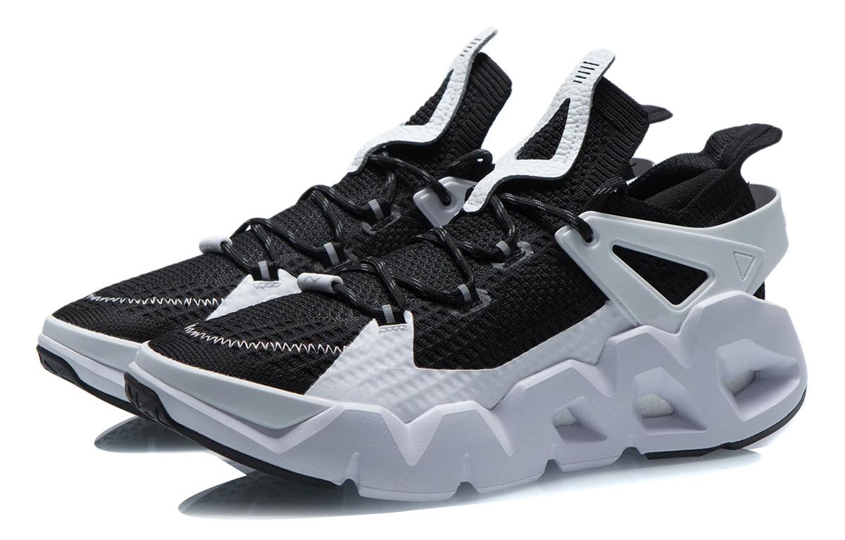 (WMNS) Li-Ning Essence 2.3 Delta 'Black White' AGBR046-1
