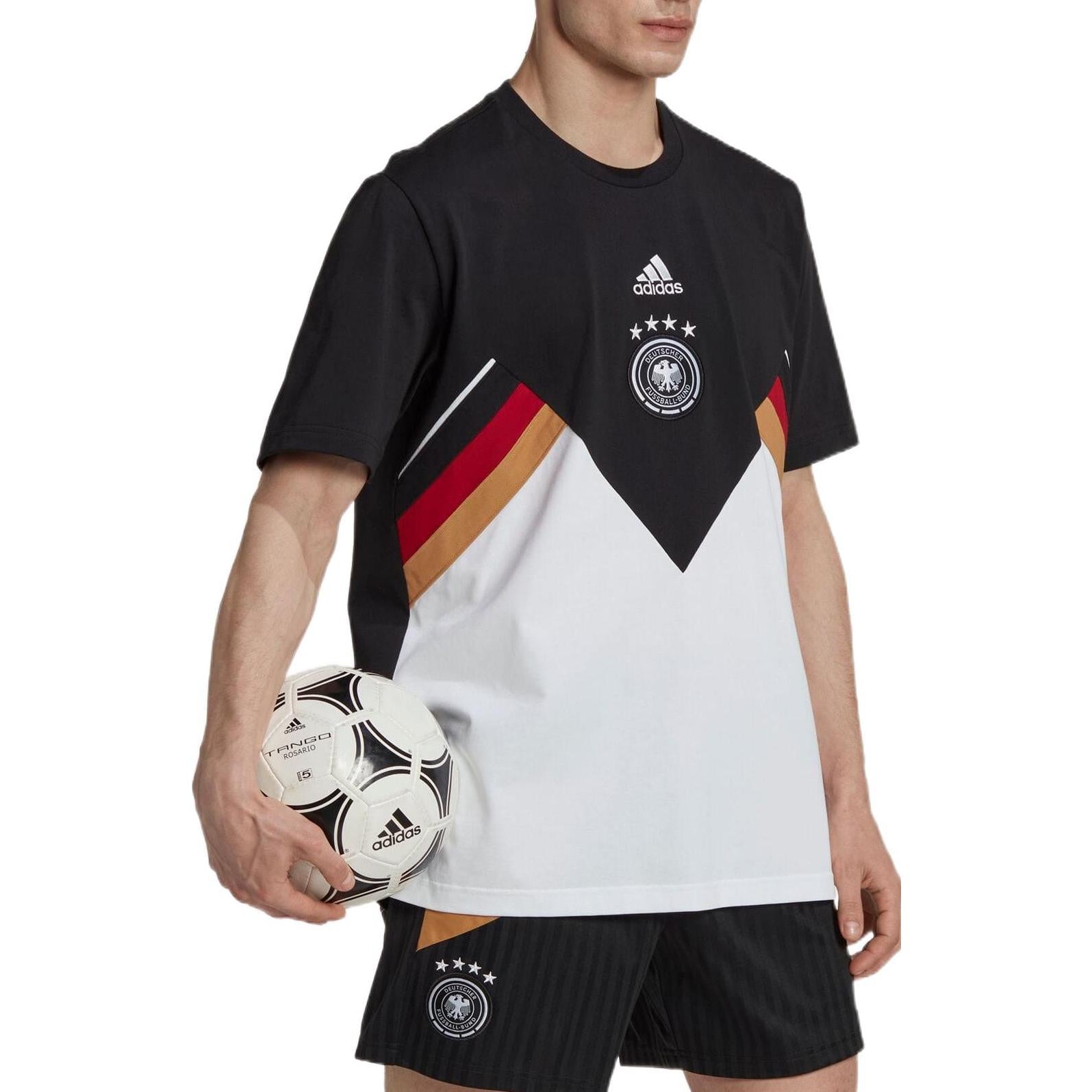 adidas FW22 Tee HC1410
