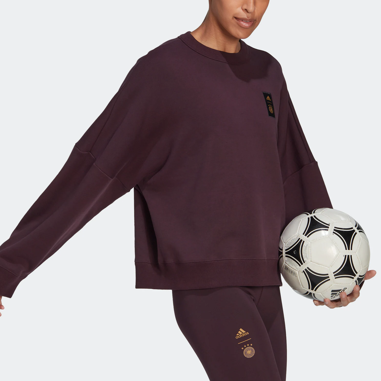 (WMNS) adidas Germany Round Neck Sweatshirt 'Burgundy' HC1277