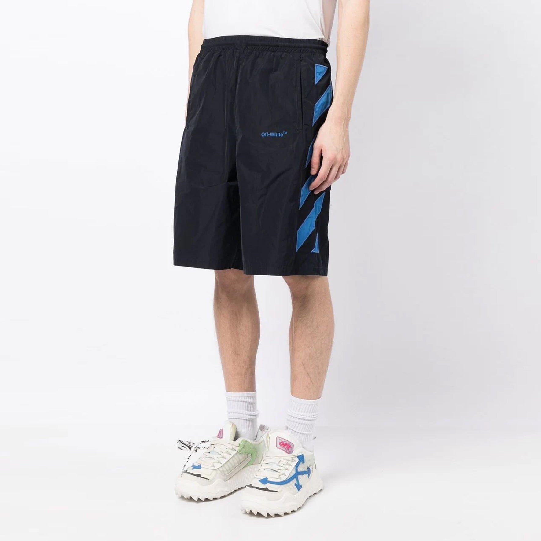 Off-White Diag-Stripe Shorts 'Black' OMCL002F22FAB0014645