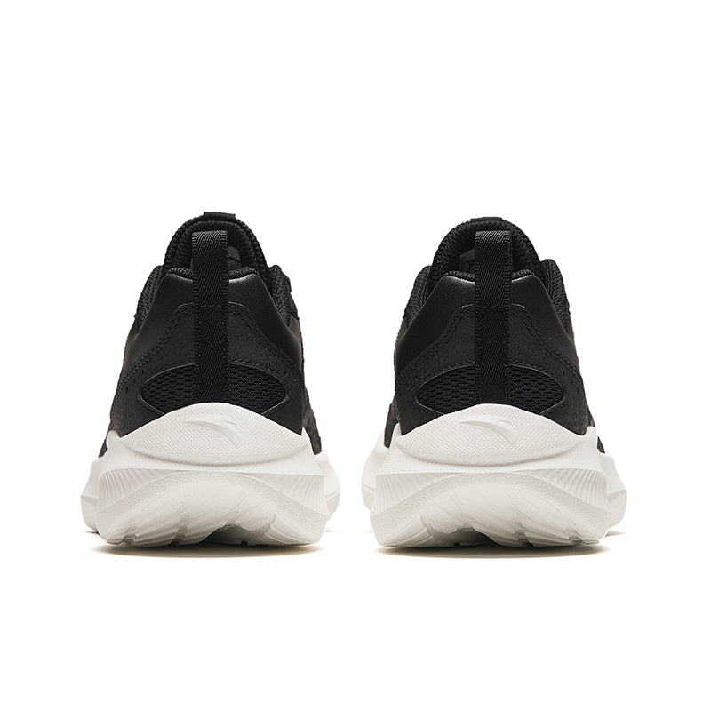 (WMNS) ANTA Running Shoes 'Black White' 922415523-4
