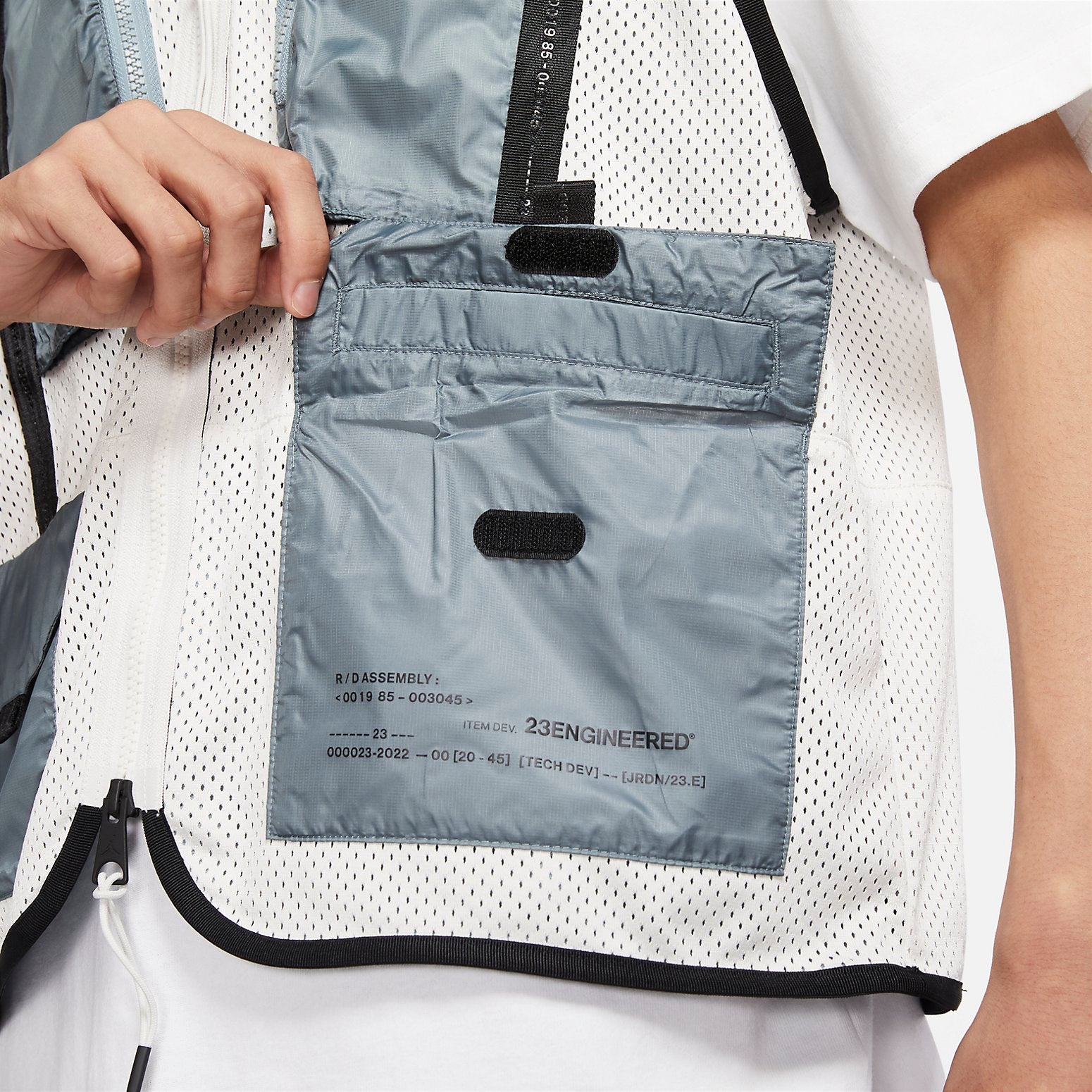 Air Jordan 23 Engineered Utility Cargo Vest 'White Blue' DM1387-030