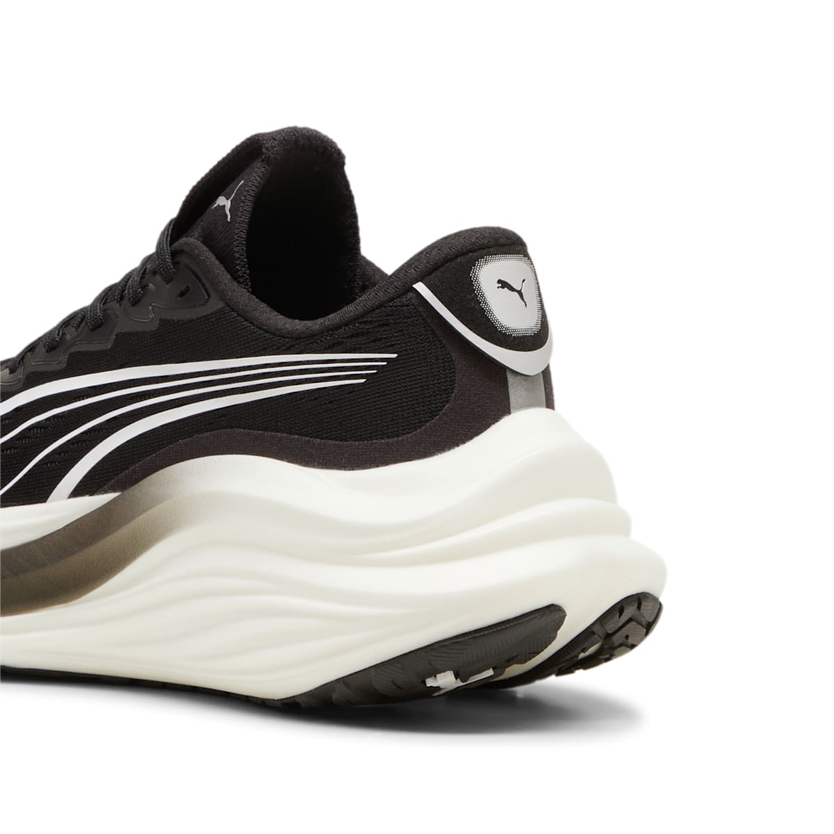 (WMNS) PUMA MagMax Nitro 'Black White' 310089-01