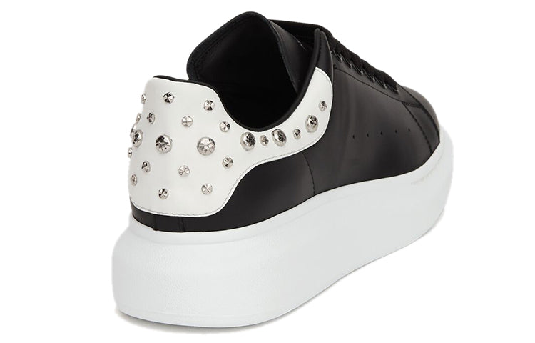 Alexander McQueen Oversized Sneaker 'Black Studd' 553776WHGP51070