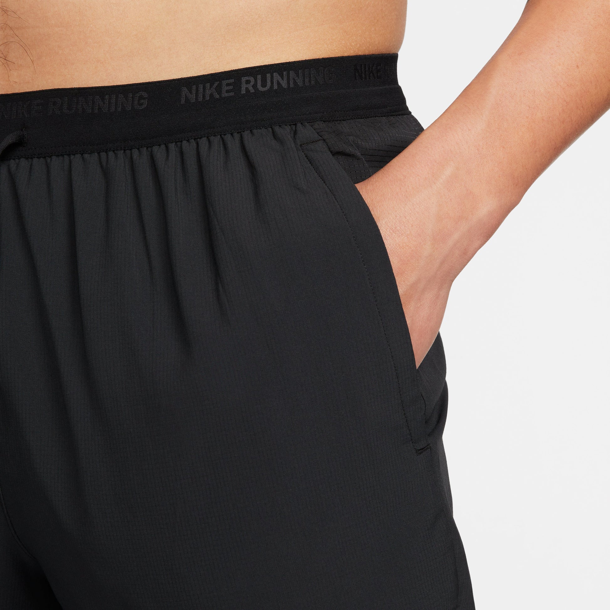 Men's Nike Solid Color Logo Sports Running Black Shorts DM4762-010