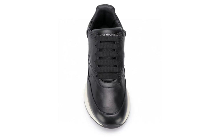(WMNS) Alexander McQueen Oversized Runner 'Black White' 553787WHRU01000