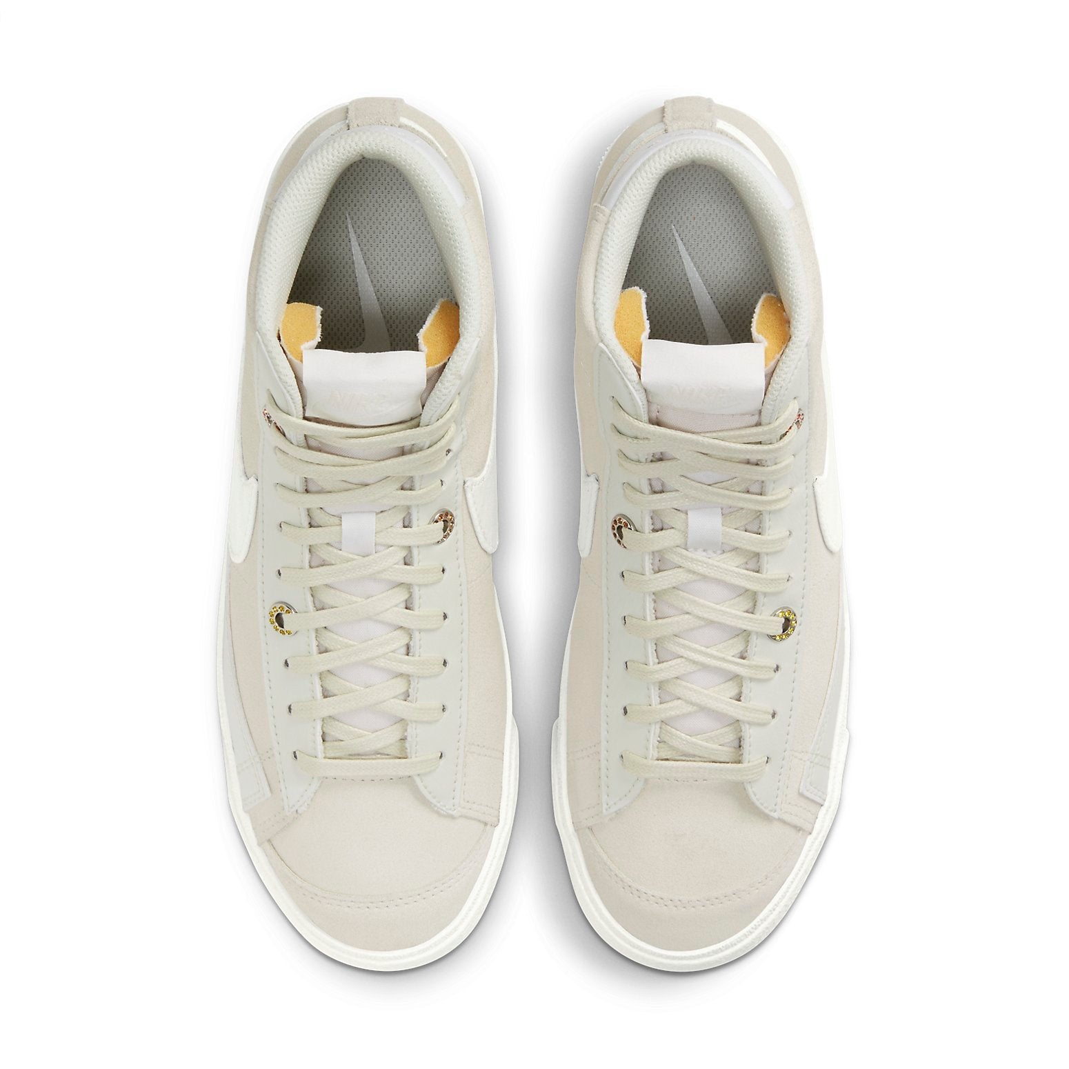 (WMNS) Nike Blazer Mid 'Eyelets Bone' DH4271-001