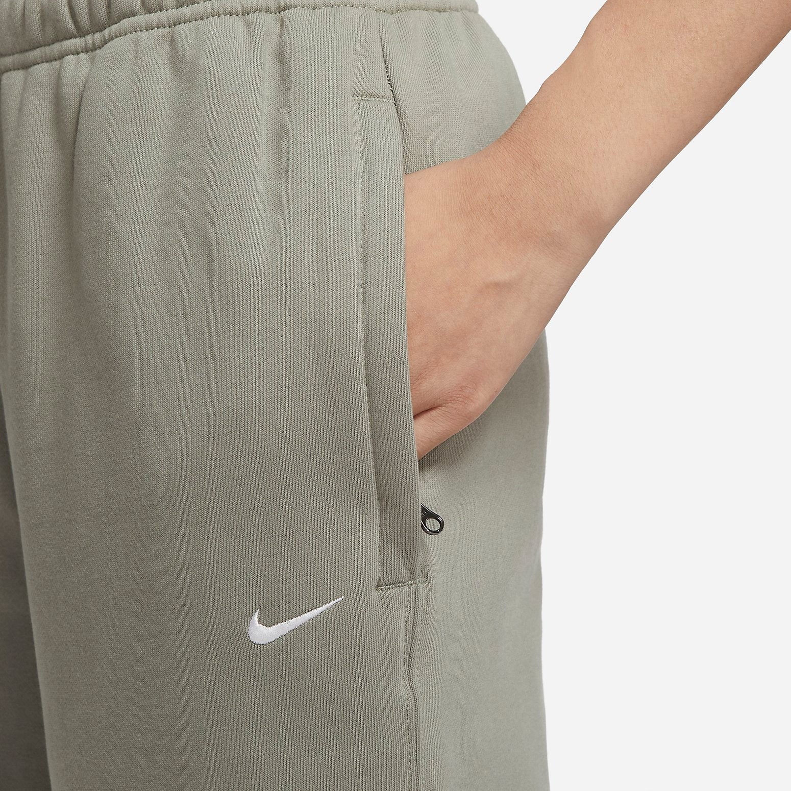 (WMNS) NikeLab Solo Swoosh Fleece Sweatpants Asia Sizing 'Light Army' DA0334-320