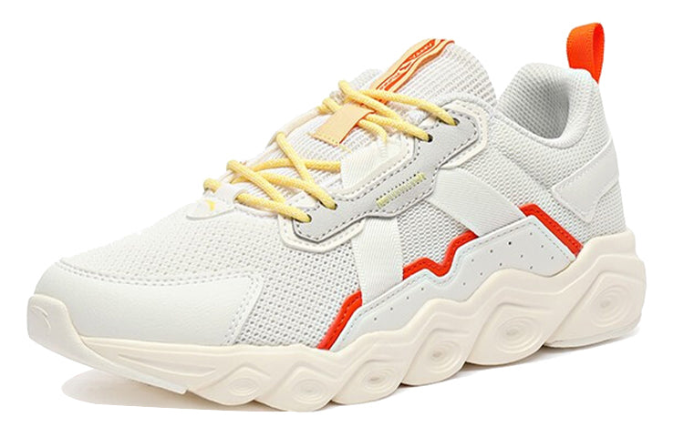 (WMNS) ANTA Running Series Sneakers ''White Grey Red 122025529R-5