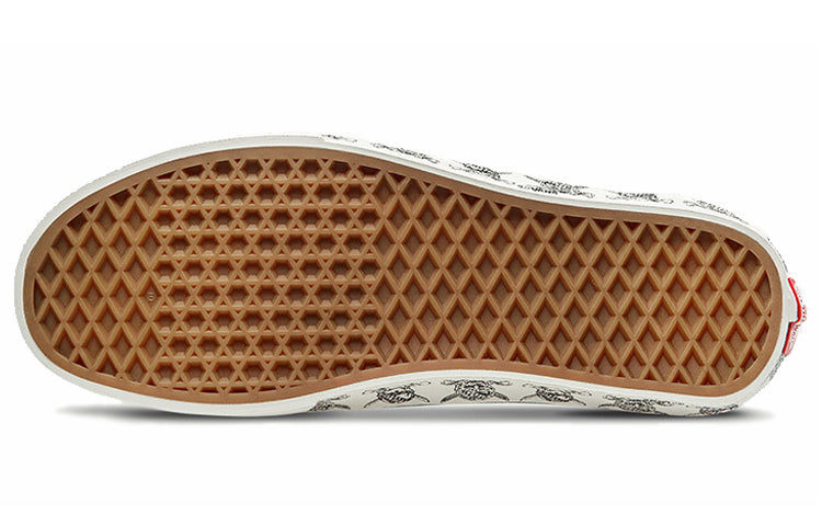 Vans Style 36 Decon SF 'Skulls' VN0A3MVLVLB