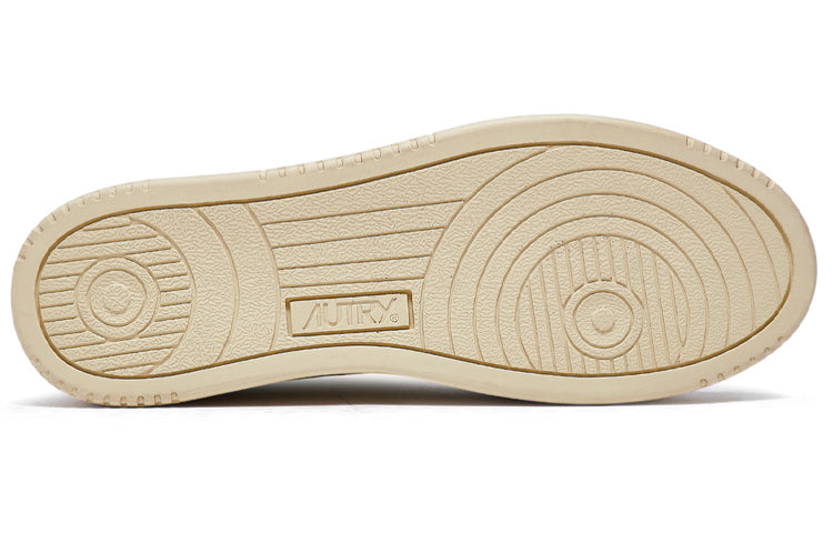 (WMNS) Autry Medalist Low Lettering 'Get To The Ball - White Suede' AULW-LD02