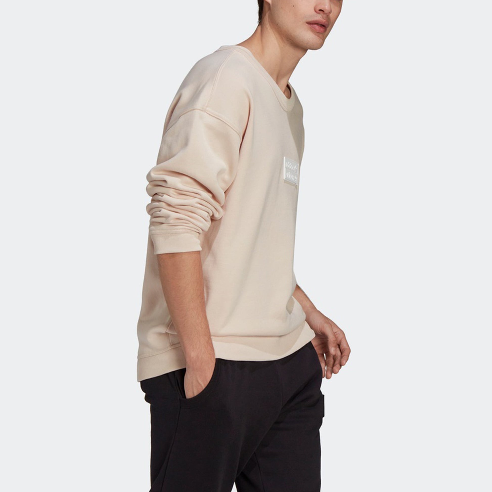 Men's adidas originals Silicon Crew Logo Label Sports Round Neck Pullover Creamy White GN3290
