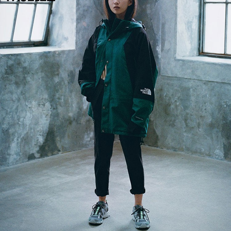 THE NORTH FACE Retro Mountain Light Futurelight Jacket 'Green' NF0A4R52-NL1