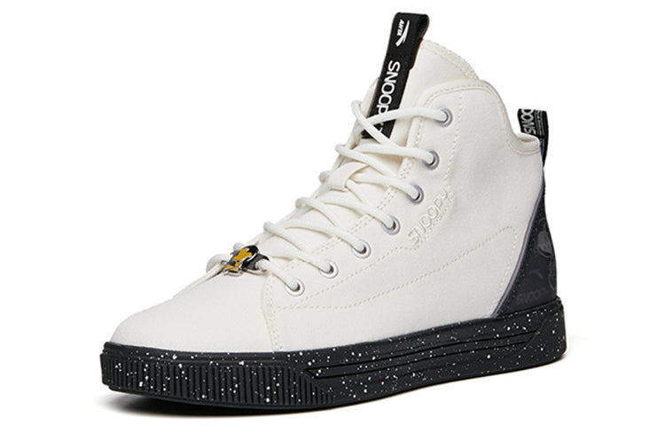 (WMNS) ANTA x Snoopy Skateboarding Series Sneakers High 'White' 922138601-3