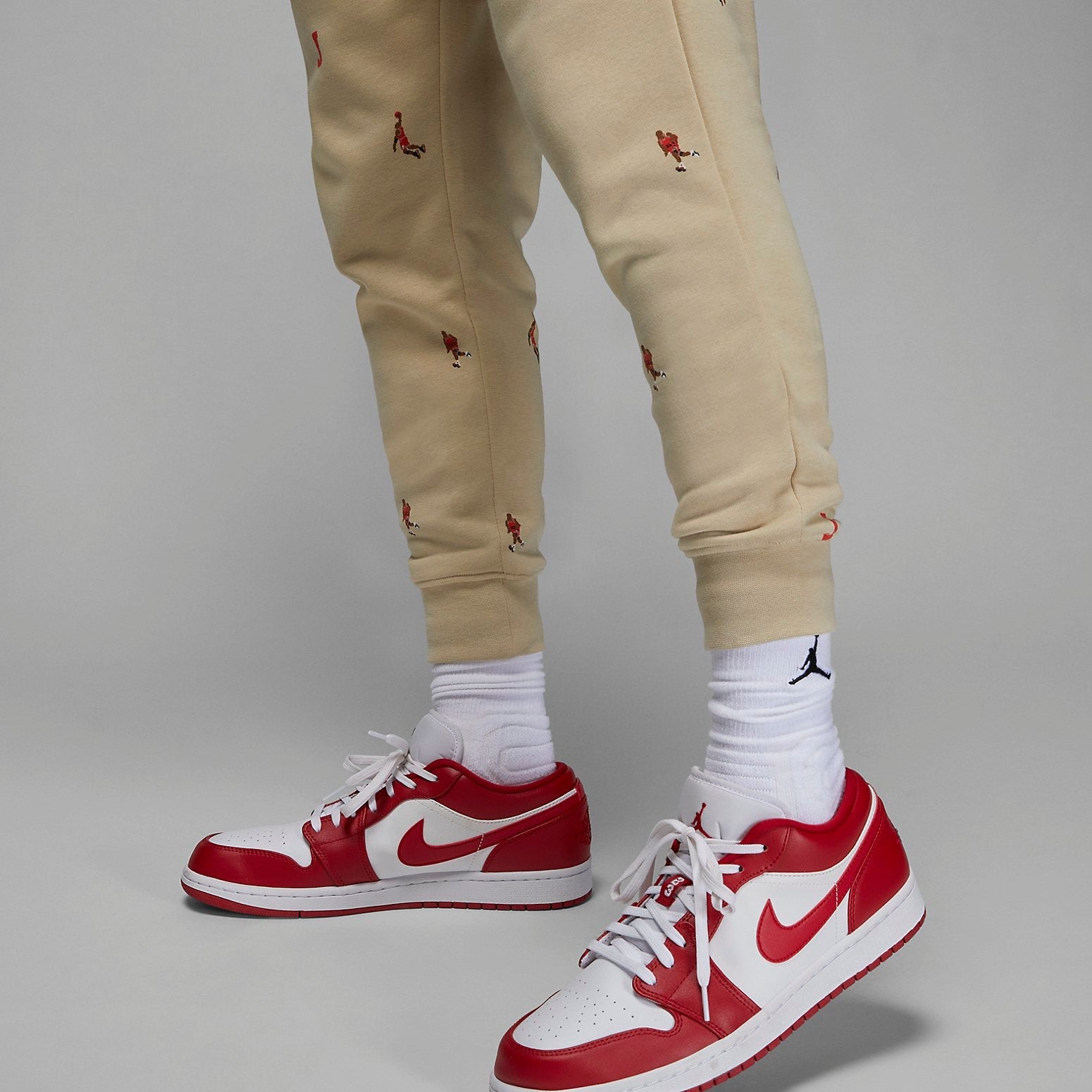 Air Jordan Essentials Holiday Sweatpants All Over Print 'Beige' DV9391-206