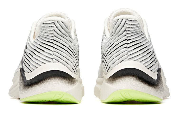 ANTA Edge Running Shoes 'White Black' 112035589-4
