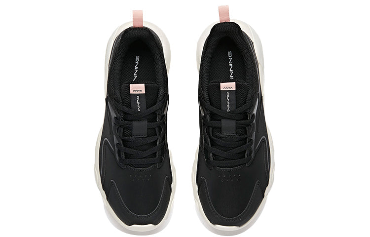 (WMNS) ANTA Run Collection 'Black Pink White' 122015571-1