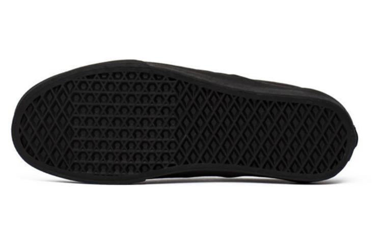Vans Classic Slip-On Karl Lagerfeld Quilt Black VA38F7OEI