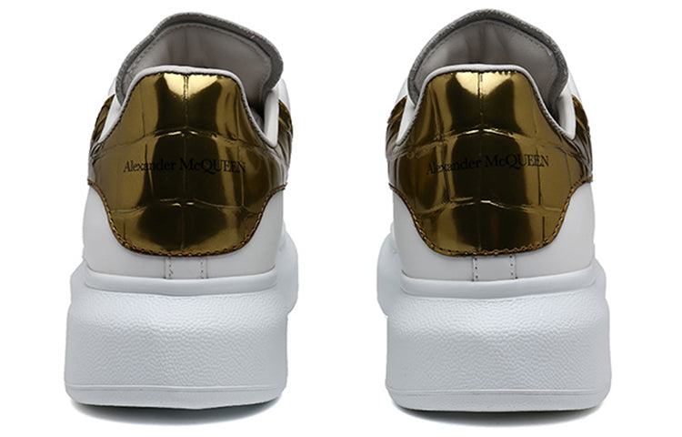 (WMNS) Alexander McQueen Oversized Sneaker 'Gold Crocodile' 553770WHYBQ9075