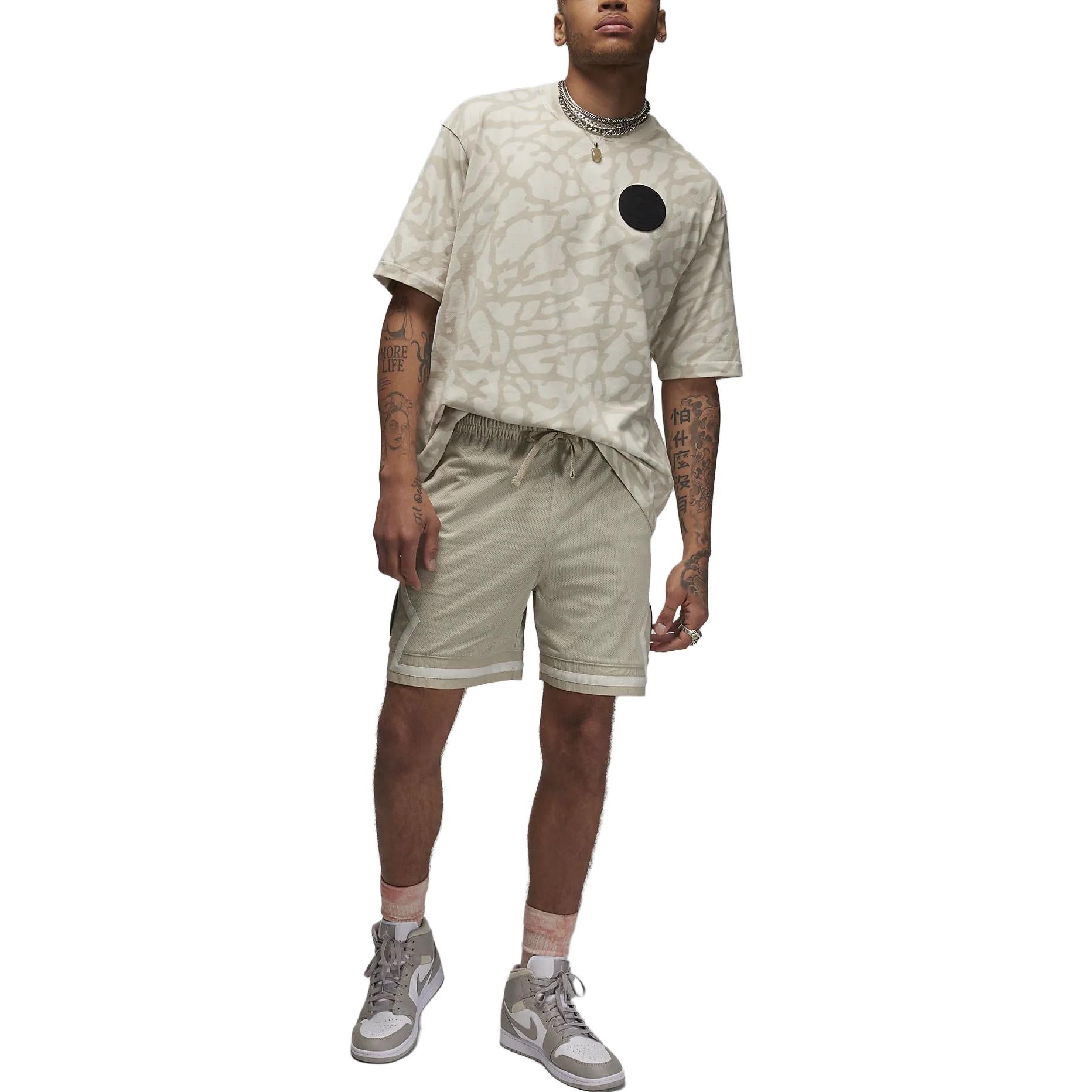 Air Jordan x Paris Saint-Germain Graphic T-Shirt 'Light Bone' DZ2911-072