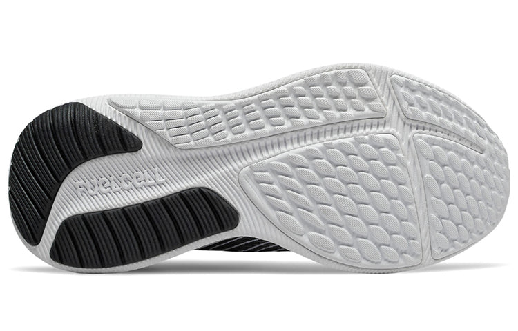 (WMNS) New Balance FuelCell Propel Black/White WFCPRCH