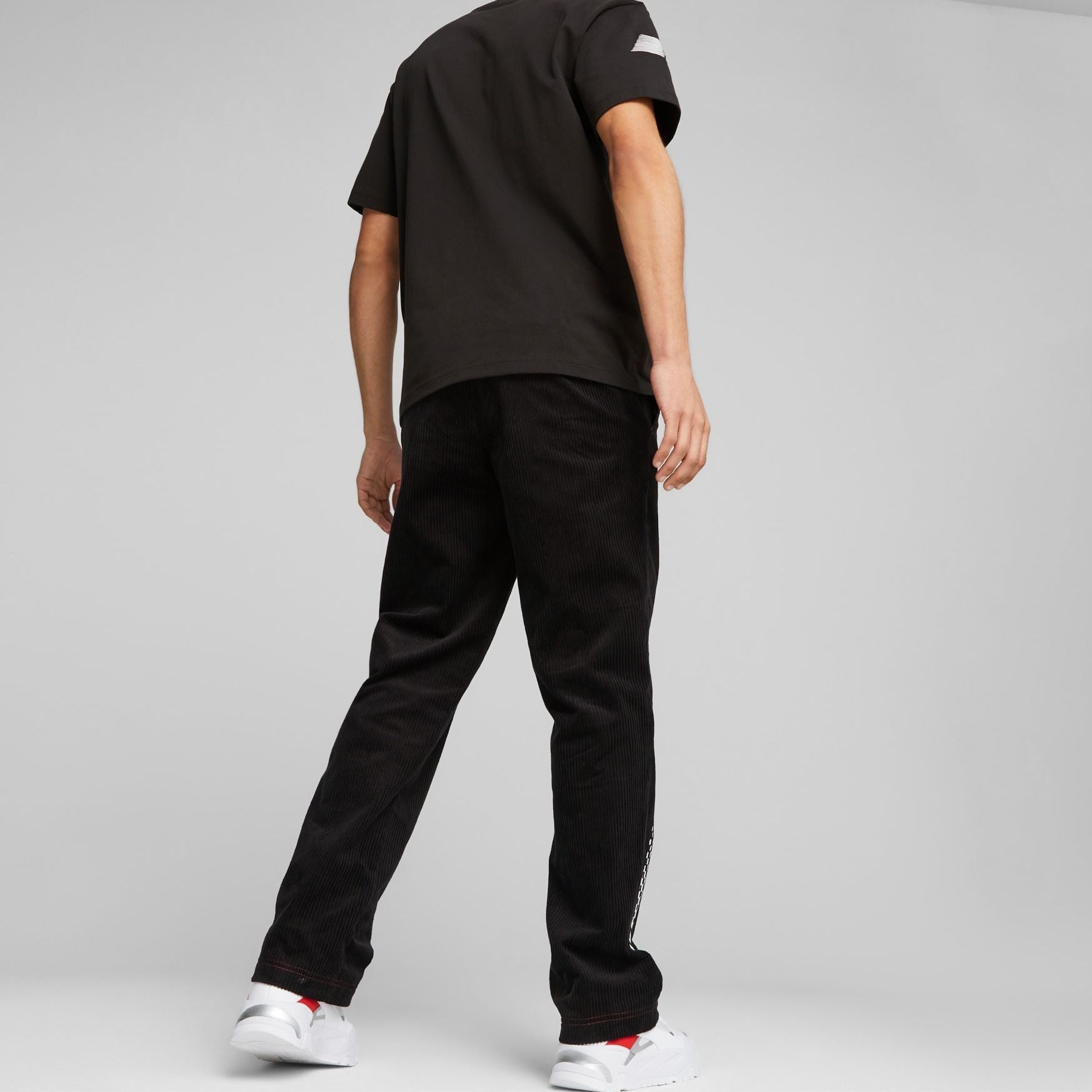PUMA x Ferrari Race Garage Crew Mens Pants Logo 621121-01