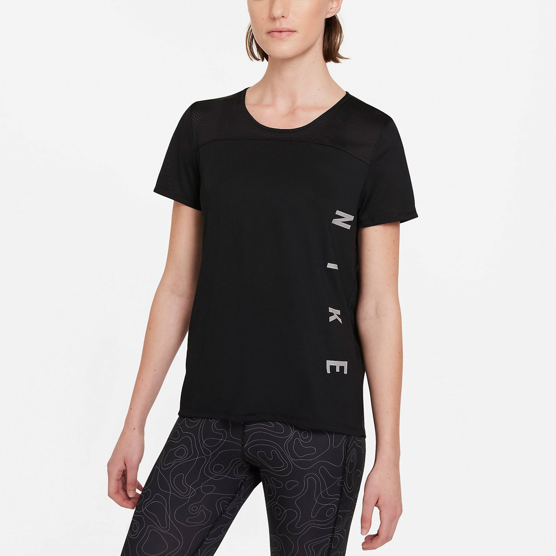 (WMNS) Nike Dri-FIT Reflective Logo Printing Quick Dry Breathable Sports Short Sleeve Black T-Shirt DA1247-010