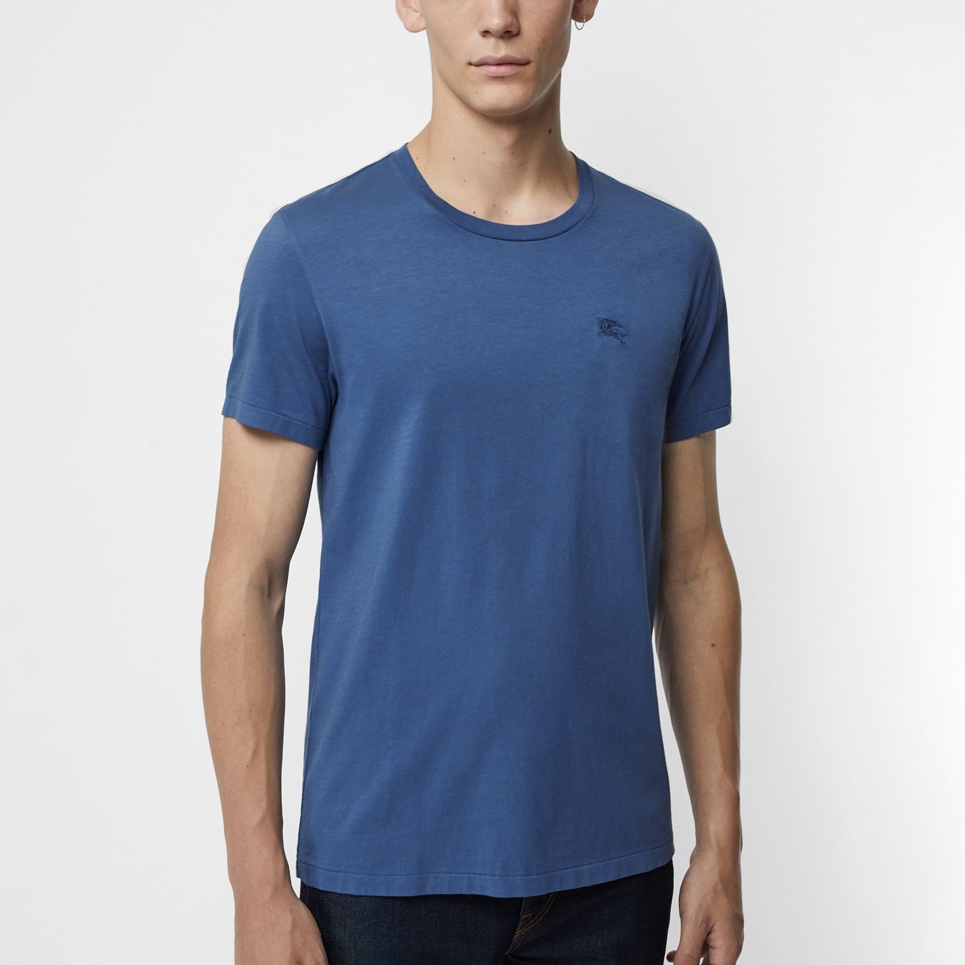 Men's Burberry SS21 Embroidered Short Sleeve Pullover Blue 80049781