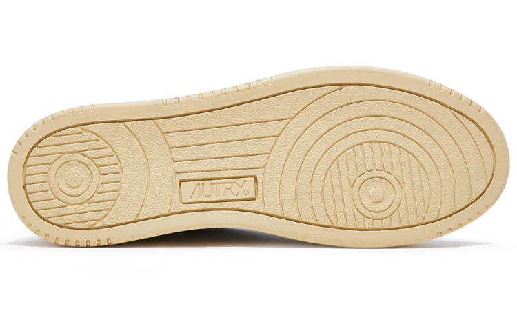Autry Medalist Leather Low 'White Dark Green' AULM-LL47