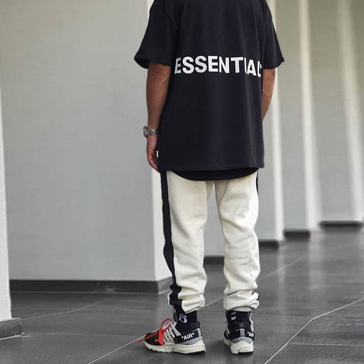 Fear of God Essentials Boxy Graphic Tee Black Logo Tee FOG-SS20-001