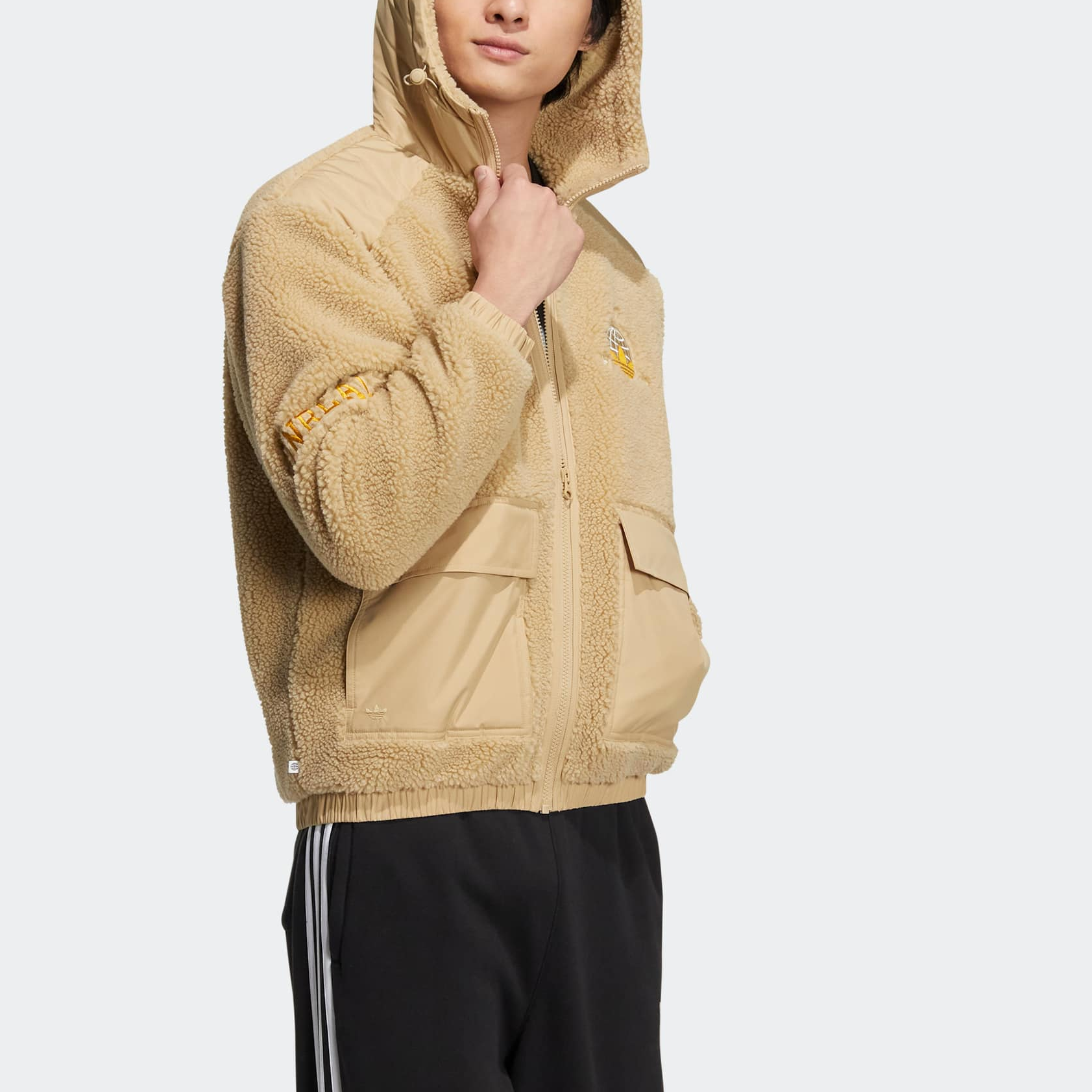 adidas originals Mc Sherpa Jacket Logo HS2006