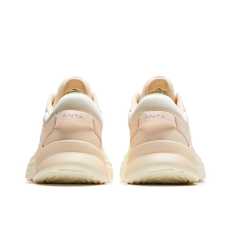 (WMNS) ANTA Running Series Sneakers 'Light Yellow' 922425517-3