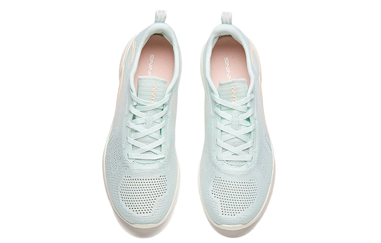 (WMNS) ANTA Hydrogen Run 2 'Light Blue Pink' 122025540-6
