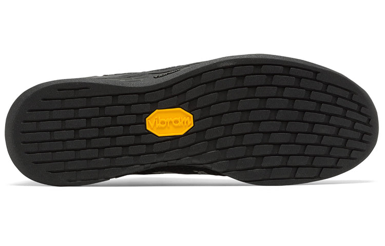 New Balance Minimus Prevail MXMPLB1