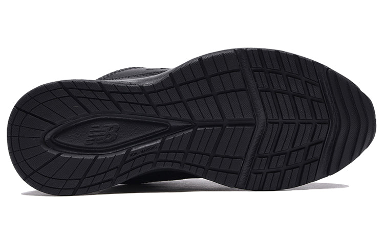 (WMNS) New Balance 608 Series v5 Sneakers Black WX608SK5