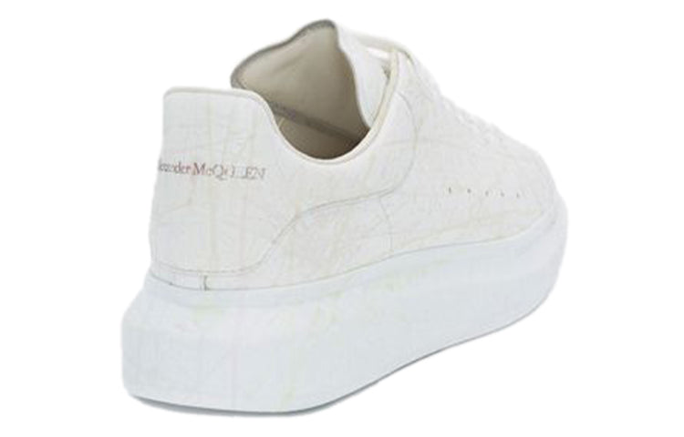 (WMNS) Alexander McQueen Glow In The Dark Oversized Sneaker 'White Multicolour' 612687WHXM49035