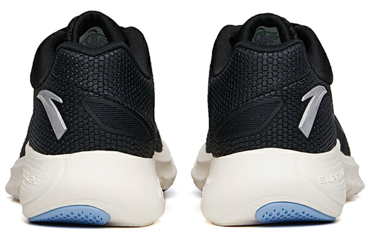 (WMNS) ANTA Running Series Sneakers 'Black Silver White' 122135555-2