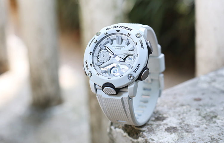 CASIO G-Shock Analog-Digital 'White' GA-2000S-7APR