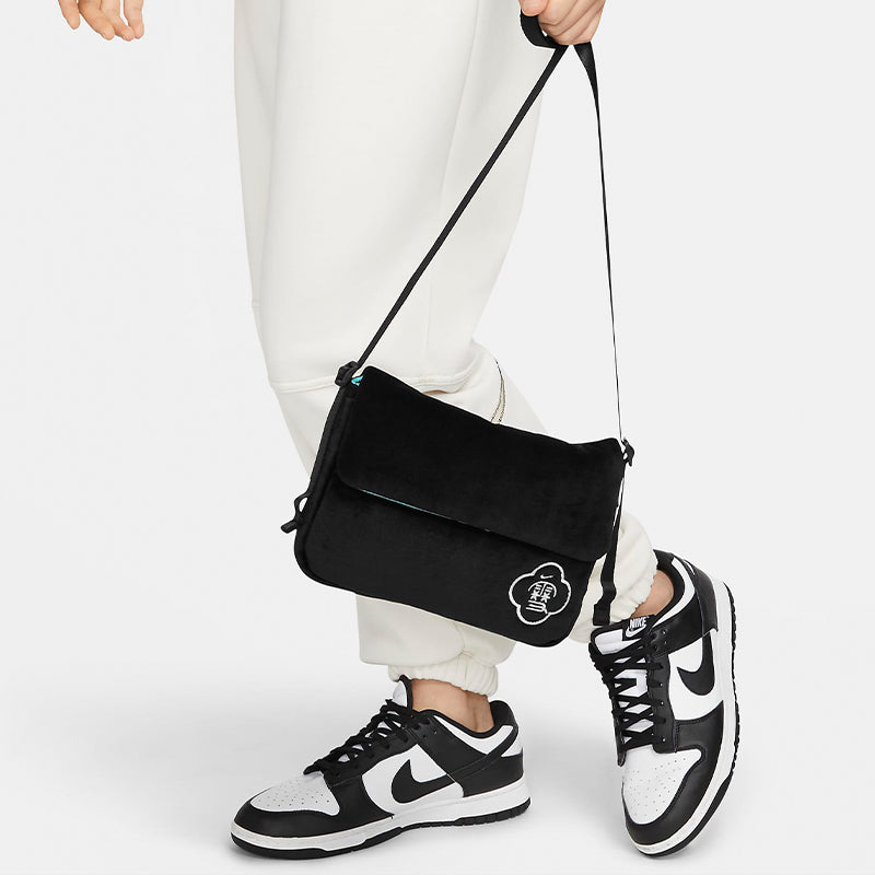 Nike Futura Shoulder Bag 'Black' DQ3501-010
